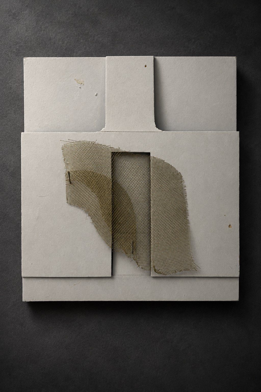 Nir Sivan Architects – Metal mesh study for Onda Carioca (2011): the mesh on the site model, seen from above